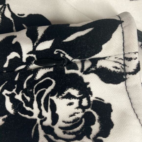 TRIXXI White & Black Evening Cocktail Velvet Accent Dress Size Medium - Picture 8 of 10